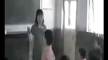 �ڽ�ɫ�ĺ�̲�ϣ��¿α�Сѧ�������꼶�²���ʦ���ý�ѧʵ¼���ʿ���Ƶ