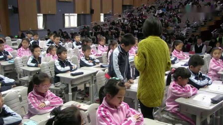 ���꼶���ġ�¹�������ѧ��Ƶ-������ʦ��Ħ������