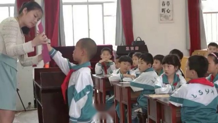 �˽̰����꼶��ѧ����ѧ˼��-ͼ����ƴ�����ʿν�ѧ��Ƶ-�ڿ���ʦ�´�Ӣ