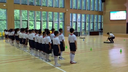 《趣味耐久跑》示范观摩课教学视频-三年级体育 – 三年级体育优质课公开课示范观摩研讨课视频