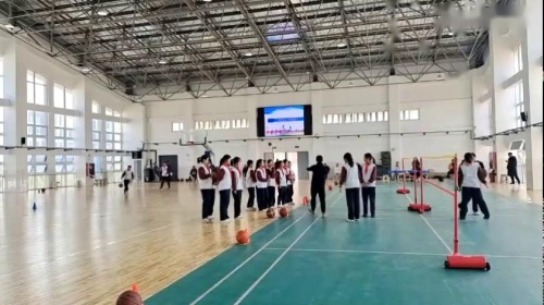 ��������ǰ���������򡷽������ʿν�ѧ��Ƶ-���꼶����-��ѧ���ֳ���ʦ