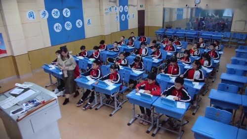 《Lingling helps her parents》第二课时优质课教学视频-湘教版四年级英语上册 – 四年级英语优质课公开课示范观摩研讨课视频