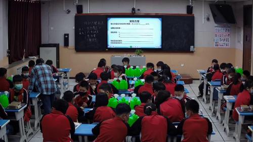 《保护土壤资源》优秀教学视频-冀教版四年级科学 – 四年级科学优质课公开课示范观摩研讨课视频