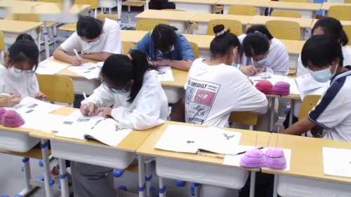 《地形图的判断–等高地线形图》优质课教学视频-人教版八年级地理上册 – 八年级地理优质课公开课示范观摩研讨课视频