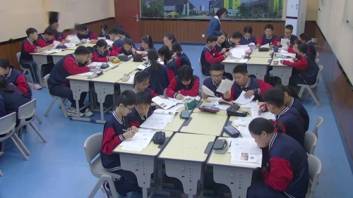 《五四运动》优质课教学视频-部编版八年级历史上册-教学能手张老师 – 八年级历史优质课公开课示范观摩研讨课视频