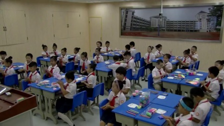 �˽̰����꼶�����²ᡶ����Ļ��桷���ʿν�ѧ��Ƶ-ִ�̶���ʦ