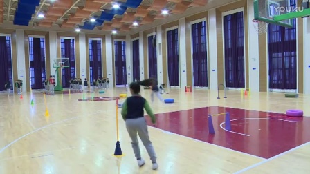 四年级体育《障碍跑》市比赛课教学视频
