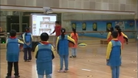 四年级体育《玩转篮球》优质课教学视频-执教孙老师