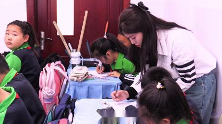 《动物装饰画》优秀教学视频-苏教版三年级美术上册 – 三年级美术优质课公开课示范观摩研讨课视频