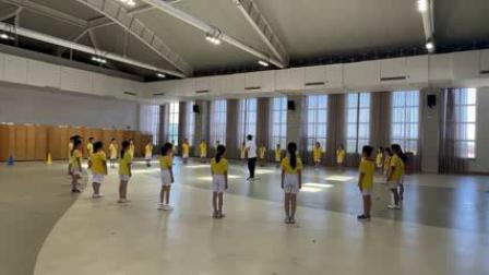 《迎面接力跑》教研优质课教学视频-二年级体育 – 二年级体育优质课公开课示范观摩研讨课视频