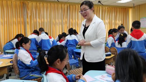 《年月日的实践与应用》人教版三下数学公开课视频-孙毅 – 三年级数学优质课公开课示范观摩研讨课视频