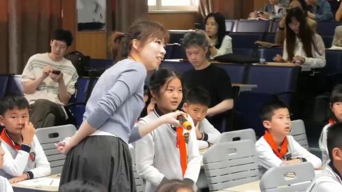 《小数的初步认识》人教版三下数学研讨课优课视频-徐梦田 – 三年级数学优质课公开课示范观摩研讨课视频