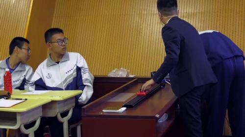 《动量定理》人教版高二物理第16届全国青年教师赛课视频-执教-闫光辉 – 高二物理优质课公开课示范观摩研讨课视频