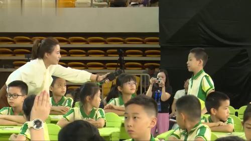 《角的度量》观摩课教学视频-人教版四年级数学上册 – 四年级数学优质课公开课示范观摩研讨课视频