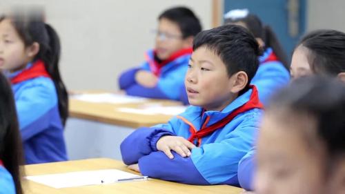 �����Ƴ��롷���������꼶�²Ჿ�������-Сѧ�����¿α�����Ⱥ