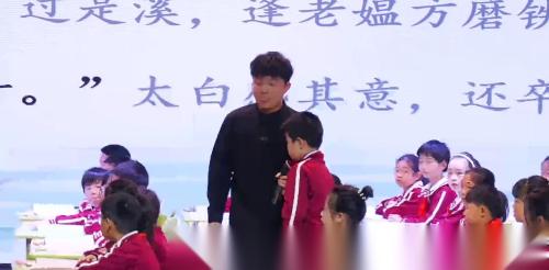 �����Ƴ��롷������������Ŀ�ѧ�ƽ�ѧ���ֿ���Ƶ