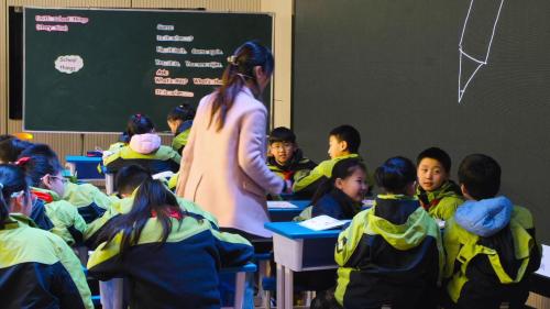 ��Unit1 School things(Period2)�����ְ����꼶�²�Ӣ���Ħ����Ƶ
