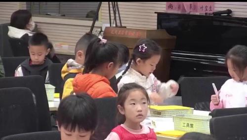 ����ֽ���ߡ����ư����Ͽ�ѧ���������н̲ģ����������·��չʾ����Ƶ