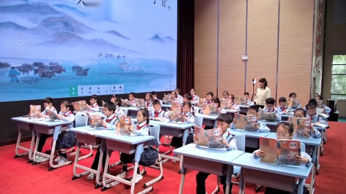 ����ո衷�����������ġ����н�����-�������á�����ֿ���Ƶ