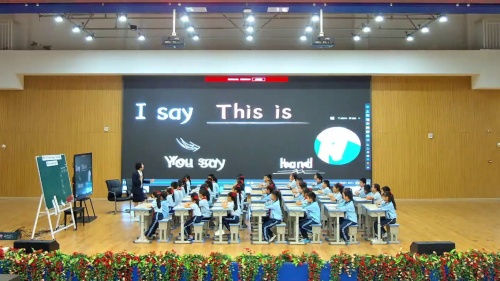 ��Unit 2 Diffrent families Part A �����˽�����Ӣ��̲���ѵ����ֿ���Ƶ