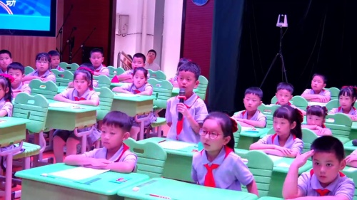 ����ʶ�߶Ρ��ս̰������ѧ����������� �ٽ����ѧϰ �����ǽ���һ�廯����������Сѧ��ѧ��ѧ��Ħ���ֿ���Ƶ