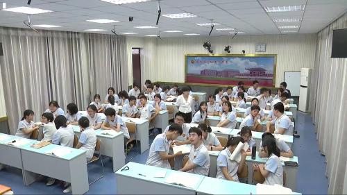 ��Ϣʱ���ļ�ͥ�Ķ���ʽ����ʵ���չʾ��-������һ���ı����²ṫ������Ƶ