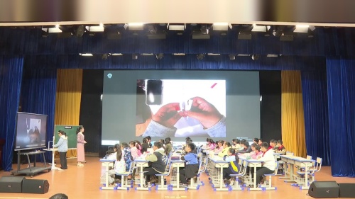 《圆的认识》苏教版五下数学“融学视域下的淮阴好课堂”小学数学公开课展示观摩活动 – 五年级数学优质课公开课示范观摩研讨课视频