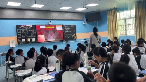 ��Unit 5 B Read and Write��2025���˽�����Ӣ��չʾ����Ƶ