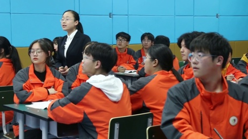 �� ����ѧ��Ӧ�á��˽̰�߶�����ѡ���Ա���һչʾ����Ƶ