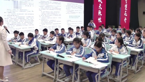 ��ʮ����ǰ�Ļ��䡷������������Ŀ���ʵ¼������Ƶ