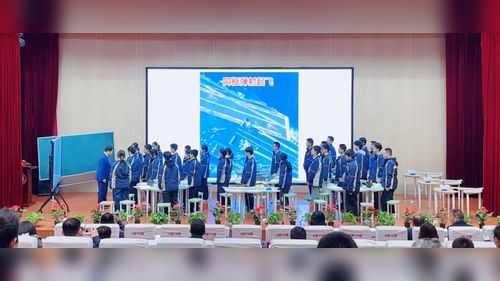 ��̽�����ٶ������������Ĺ�ϵ���˽̰������������һ2025��̽��AI���ܿ�����;�� ������ѧ������ģʽ�����ý�ѧչʾ����Ƶ