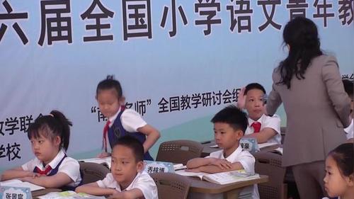 ������Ķ��䡷�����������ĵ������ϱ���ʦ��Ħ����Ƶ-����