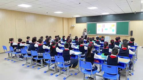������ͼ�ε���ͬ�벻ͬ���ս̰����꼶��ѧ��ʦ���п��á���ѧ��ʱ�� ר����л��Ƶ